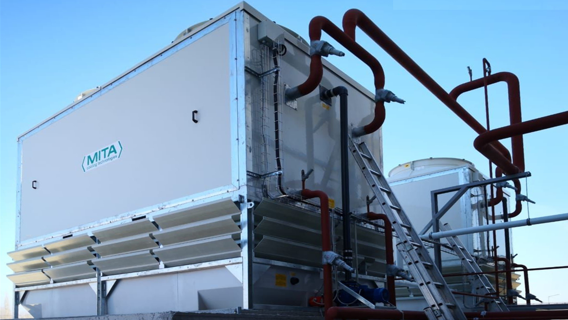 Installation frigorifique durable: réfrigération compact et économe en  ressources