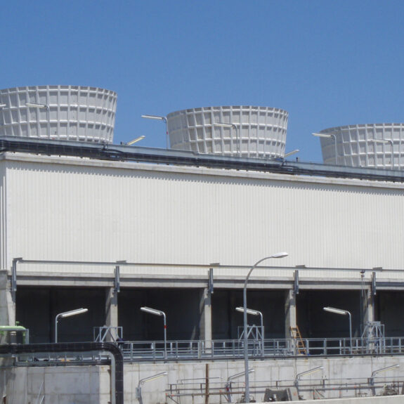 Field-Erected Cooling Towers for Oil & Gas in Spain